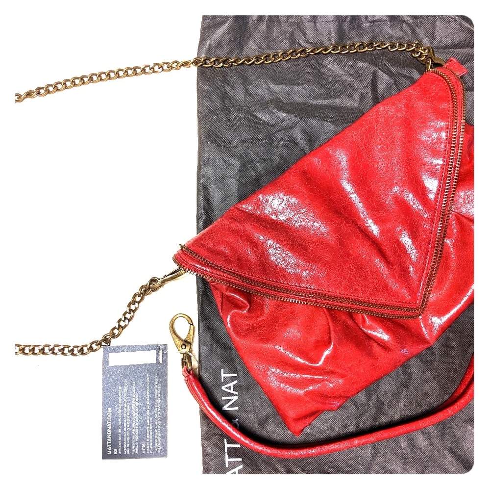 Matt & Nat red purse with chain and short strap